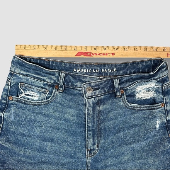 American Eagle Stretch Crossover Denim Mom Short Size 10 High Rise Cuffed Blue - Picture 5 of 11
